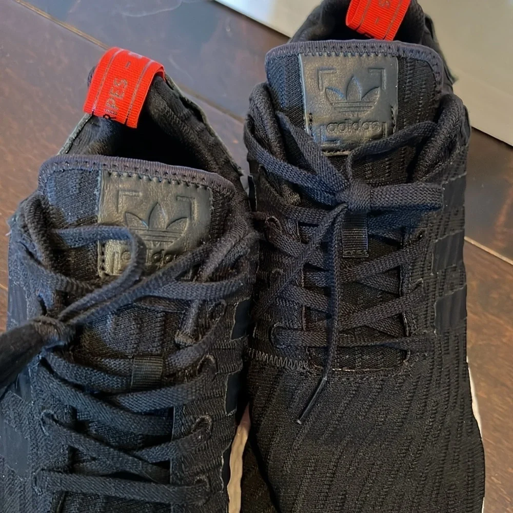 Adidas NMD R2 core size 13